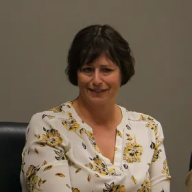 Headshot of Jamie Hayes