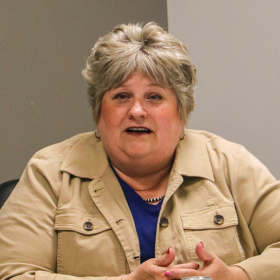Headshot of Gail Donkers